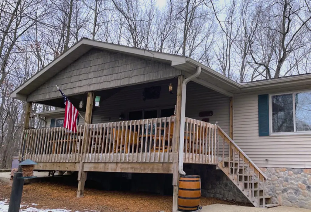 Kevin Schmitt siding image