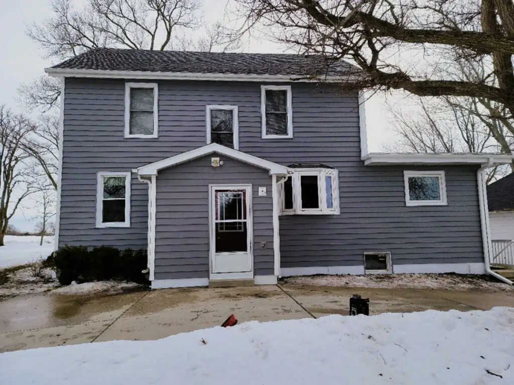 Kevin Schmitt siding image