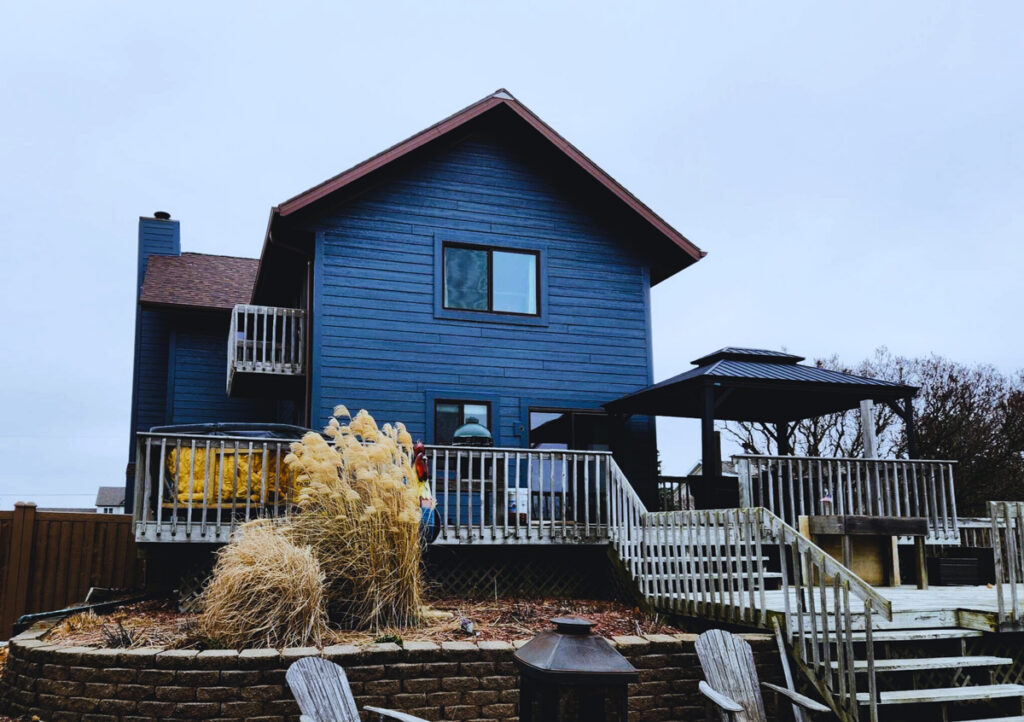Kevin Schmitt siding image
