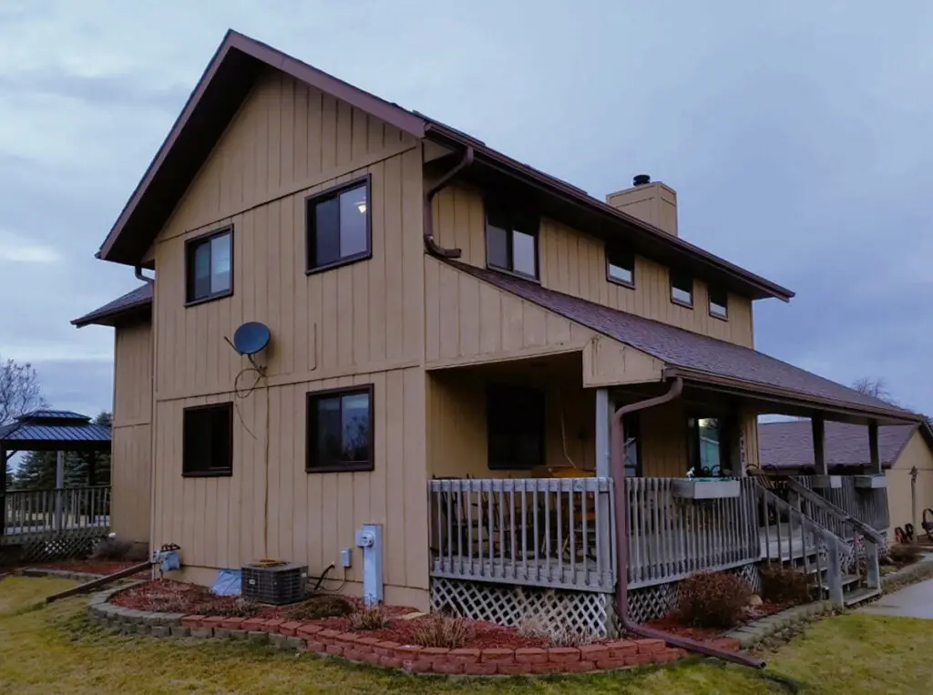 Kevin Schmitt siding image